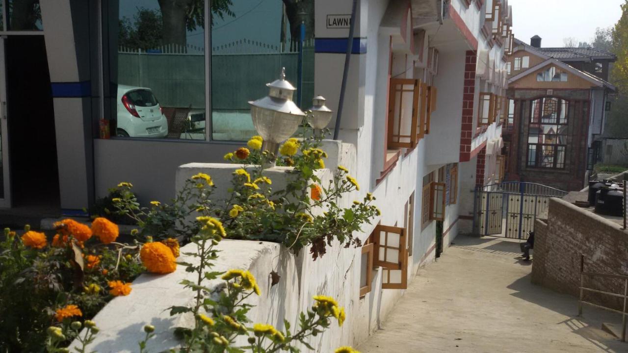 Hotel Grand City Heart Srīnagar المظهر الخارجي الصورة